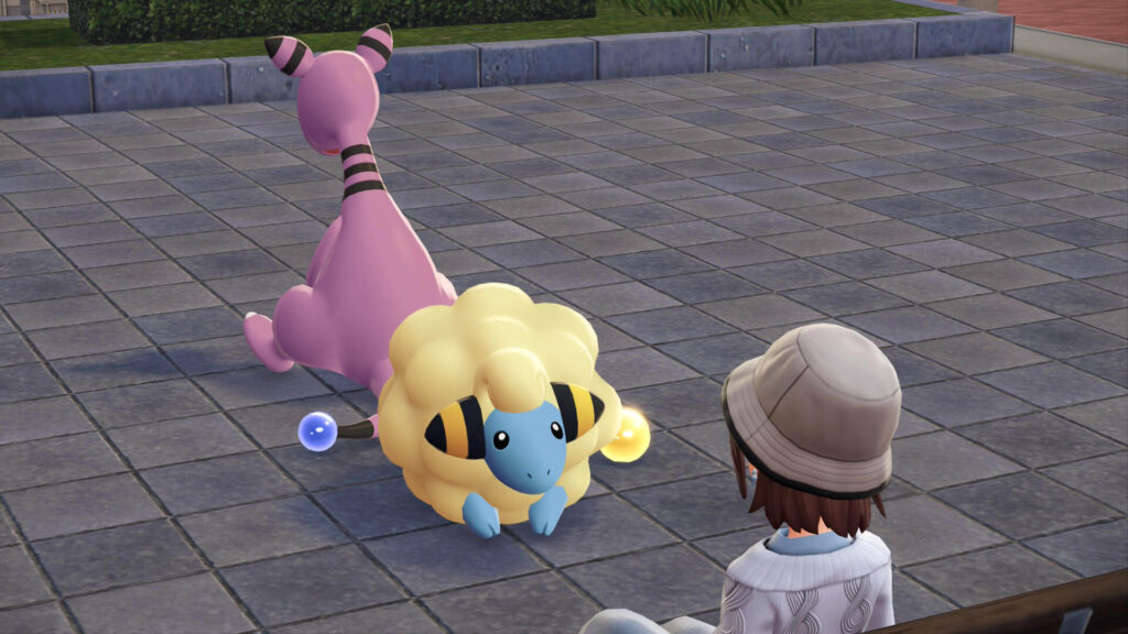 ポケモンレジェンズZAのミアレシティにあるベンチでくつろぐ主人公と色違いデンリュウ、メリープ